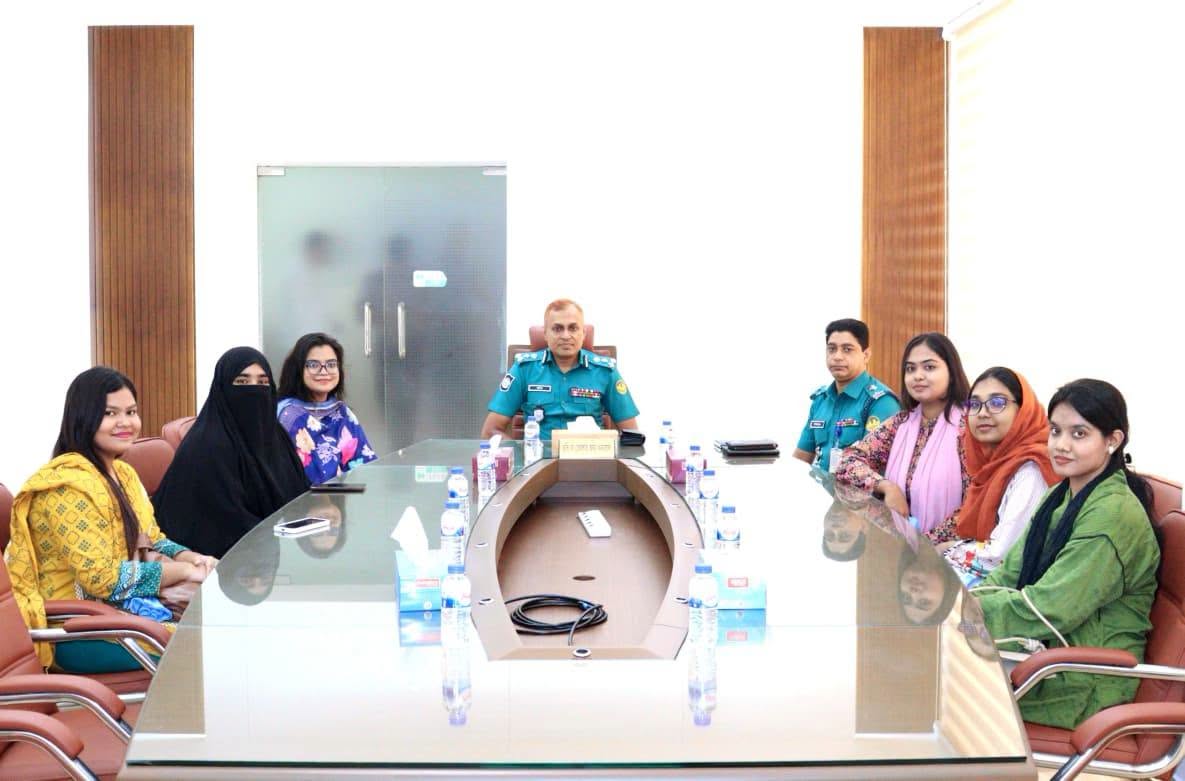 আরএমপি পুলিশ কমিশনার মহোদয়ের সাথে হোপ-ব্রিজ ফাউন্ডেশনের সৌজন্য সাক্ষাৎ ও মতবিনিময়