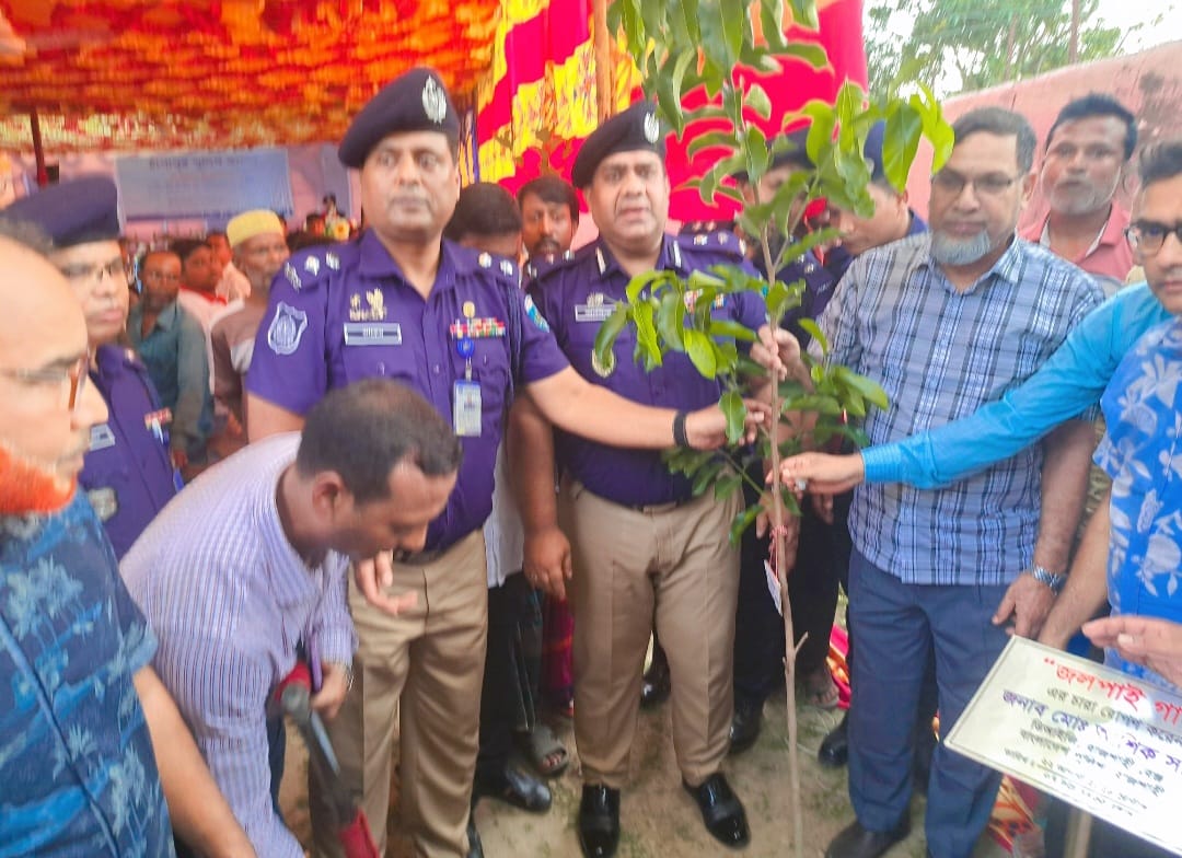 আদমদীঘির চাঁপাপুরে পুলিশ ক্যাম্পের শুভ উদ্বোধন ও সুধী সমাবেশ অনুষ্ঠিত