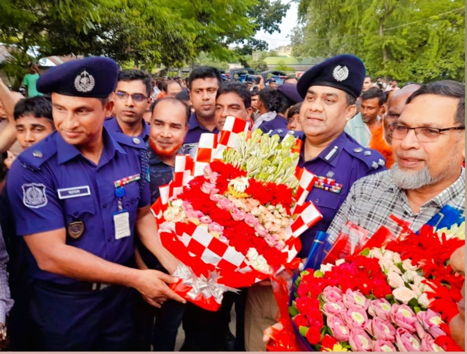আদমদীঘির চাঁপাপুরে পুলিশ ক্যাম্পের শুভ উদ্বোধন ও সুধী সমাবেশ অনুষ্ঠিত