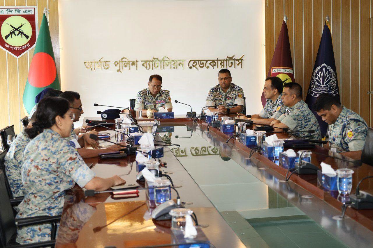 এপিবিএন হেডকোয়ার্টার্সে অতিরিক্ত ডিআইজি (ইন্টেলিজেন্স) মোহাম্মদ নাজমুল আলম, পিপিএম বিদায় সংবর্ধনা