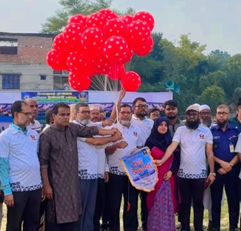 বগুড়া জেলার আদমদীঘিতে উপজেলা প্রশাসন ফুটবল টুর্নামেন্ট শুরু