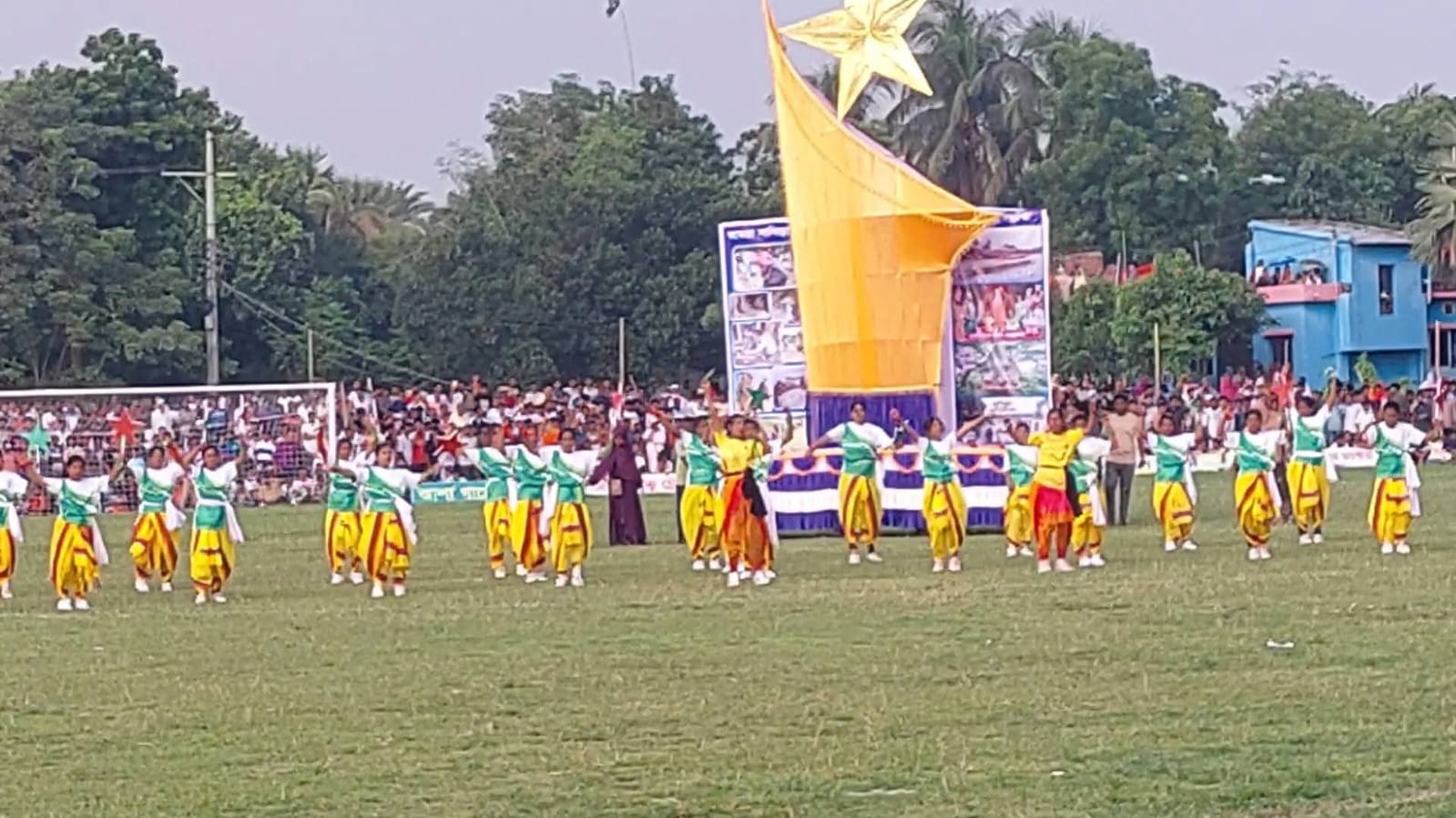 সান্তাহারে ফুটবল টুর্নামেন্টের শুভ উদ্বোধন