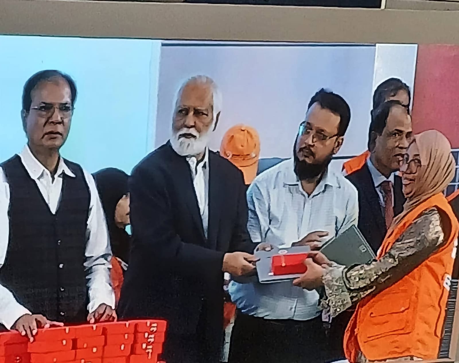 সিপিপির শ্রেষ্ঠ নারী স্বেচ্ছাসেবক সম্মাননা পেলেন মিরসরাইয়ের উম্মে হাবিবা আক্তার চৌধুরী