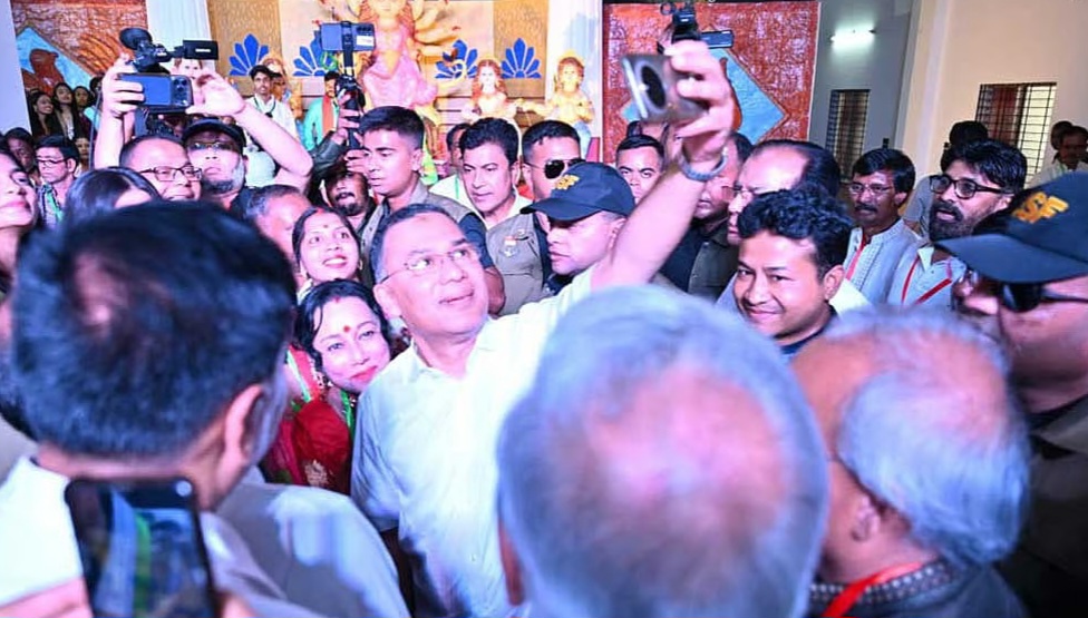 নবমীর পূজা মন্ডপ দেখতে রংপুরে প্রধানমন্ত্রী : তারেক রহমান
